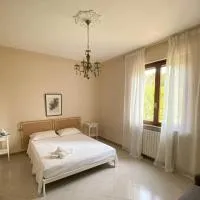 Guadetto House, hotel en Scandolara Ravara