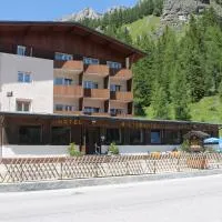 Hotel Sorapiss, hotel em Misurina