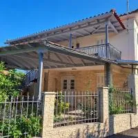 Traditional Stone House-Ideal for families, hotel em Olympia