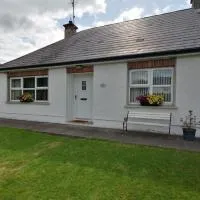 Rossole Cottage、エニスキレンのホテル