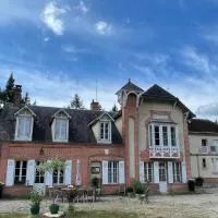Gite de la Villa Bois Chaumont, hotel a Brinon-sur-Sauldre