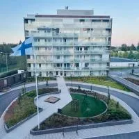 Aurora Home Espoo Niittykumpu - New 1bedroom -apartment with balcony, close to metro, Aalto University, Metro Areena and Helsinki, хотел в Еспоо
