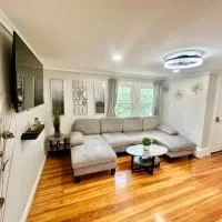 Town & Country Andover, NJ Area Apt- 2nd FL, hótel í Andover