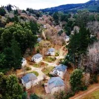 Hogsback Arminel Self catering Cottages, hotell i Hogsback