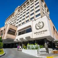 Hotel Catalinas Tucuman، فندق في سان ميغيل دي توكومان
