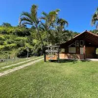 Refúgio da Mata - Chalé Araucária, hotel di Paty do Alferes