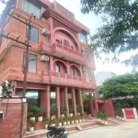 HotelMaple Ridge, hotel in Tājganj