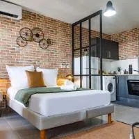 Le Loft industriel à la Zac Hibiscus - Terrasse โรงแรมในTrou Biron