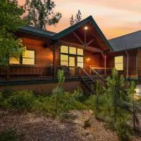 Sierra Haus Cottage with Private Lake Access, hotel u gradu 'Sonora'