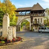 Drevny Grad Park-hotel, khách sạn ở Lviv