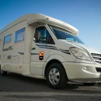 JUST CAMP IT Campervans and Motorhomes - Colombo City and Bandaranaike International Airport Arrivals Car Park, hotel near Bandaranaike International Airport - CMB, Katunayake