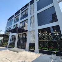 BnB Home, hotel Blimbing városában