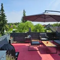 Dachnest mit Terasse & Sauna, hotel di Oerlinghausen