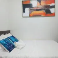 TriG Place AlmondDrive near SM Seaside with Wifi Netflix pool & parking, hotel sa Tangke