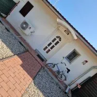 Sárközi Nyaraló, hotel v mestu Balatonakali