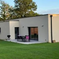 Reviers में, होटल Maison Privée, Calme, parking, Jardin