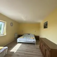 Stajnia nad Rozlewiskiem - agroturystyka Barcice gmina Somianka, hotelli kohteessa Barcice