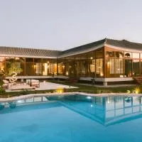 THE JAPANESE HOUSE by BRIDGE RETREATS, hotel a Ras al-Khaimah