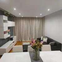 ADALBERTO NASCIMENTO LUXURY APARTA-HOSTEL At COLINAS DO CRUZEIRO, viešbutis mieste Odivelas