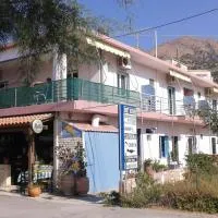 Jason Rooms & Studios