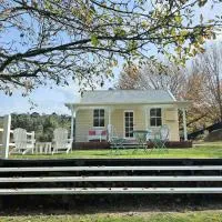 Old Oak Tree Cottage: Rydal şehrinde bir otel