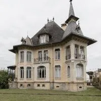 La Villa Santina – hotel w mieście Rethel