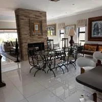 Pecanwood Holiday Home, hotel v destinácii Kosmos