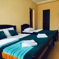 Etna Hotel، فندق في إلفيف