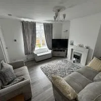 2 Bed Worksop Home, хотел в Уърксоп