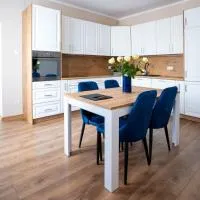 Komfortowy apartament، فندق في Łazarz