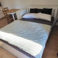 Gemütliche Wohnung am Stadtrand von Bonn in Alfter، فندق في Alfter