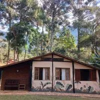 Viesnīca Casa das Araucárias - Sítio Salamandra, Vale do Matutu pilsētā Ajuruoka
