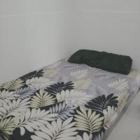 Rumah Putih Edi, hotel poblíž Mezinárodní letiště Lombok      - LOP, Sengkol
