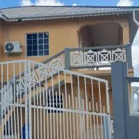 Windsor Apartment, hotelli kohteessa Kingstown