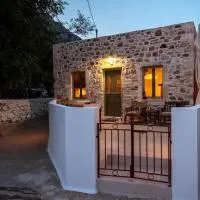 Theros, ξενοδοχείο στην Τέλενδο
