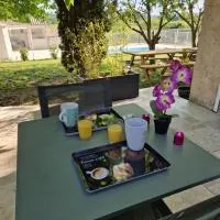 Un moment de détente, hotel u gradu Néoules