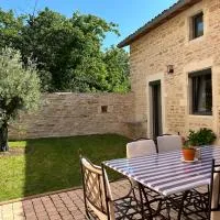 Les chambres claires Givry, hotel di Givry