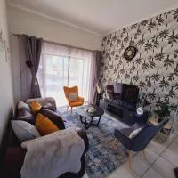 Elegant Lifestyle Estate Getaway, hotel sa Witfield