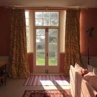 Gilchristland Organic Farm Retreat, hotel v destinácii Closeburn