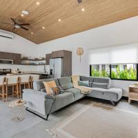 CU20 Modern Beach Home w Guest House & Pvt Pool, hôtel à Villarreal près de : Aérodrome de Tamarindo - TNO