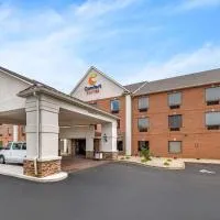Comfort Suites Louisville Airport, hotel a Louisville