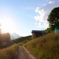 Tabià di Francesca - fienile tra le montagne silenziose, hotel v destinácii Candide