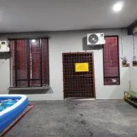 Kijal Homestay, hotel en Kemasik