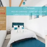 L'Emeraude Rez-de-chaussée - Parking privé - Cocoplume Suites, hotel in Malesherbes