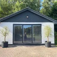 Lake View، فندق في ويمبورن مينستر