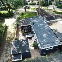 Chalet bosrijk Midden in de natuur-eten&drinken-activiteiten-ontspanning-en nog veel meer, hotel en Hoenderloo