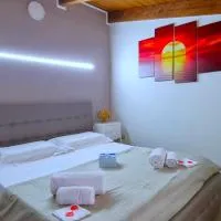 Luxury CASELLO 28 Affitti Brevi, מלון בMarconia