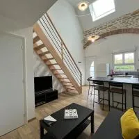 Appartement avec du cachet、Mont-sous-Vaudreyのホテル