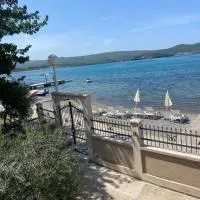 Apartmani Tivat na obali mora, hotel a Župa