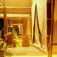 Dear traveller luxury glamping, hotel in Sidomukti